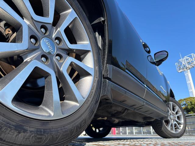 ジープ・コンパス リミテッド　４ＷＤ／１８インチアルミＡＷ／サンルーフ／レザーシート／Ｄ席パワーシート／シートヒーター／サイドカメラ／ドラレコ／クルコン／ＥＴＣ（39枚目）