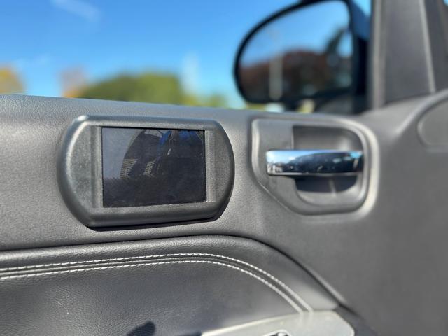 ジープ・コンパス リミテッド　４ＷＤ／１８インチアルミＡＷ／サンルーフ／レザーシート／Ｄ席パワーシート／シートヒーター／サイドカメラ／ドラレコ／クルコン／ＥＴＣ（42枚目）