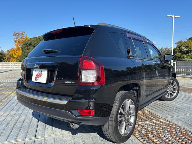 ジープ・コンパス リミテッド　４ＷＤ／１８インチアルミＡＷ／サンルーフ／レザーシート／Ｄ席パワーシート／シートヒーター／サイドカメラ／ドラレコ／クルコン／ＥＴＣ（49枚目）