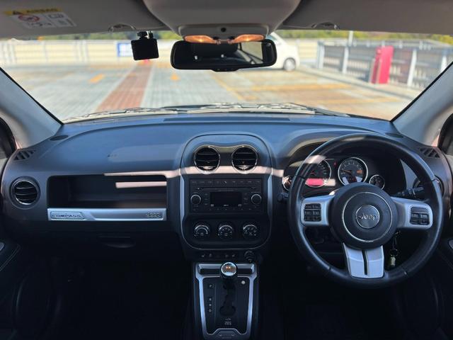 ジープ・コンパス リミテッド　４ＷＤ／１８インチアルミＡＷ／サンルーフ／レザーシート／Ｄ席パワーシート／シートヒーター／サイドカメラ／ドラレコ／クルコン／ＥＴＣ（50枚目）