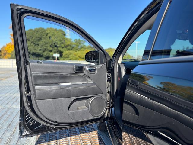 ジープ・コンパス リミテッド　４ＷＤ／１８インチアルミＡＷ／サンルーフ／レザーシート／Ｄ席パワーシート／シートヒーター／サイドカメラ／ドラレコ／クルコン／ＥＴＣ（58枚目）