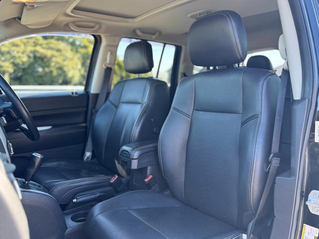 ジープ・コンパス リミテッド　４ＷＤ／１８インチアルミＡＷ／サンルーフ／レザーシート／Ｄ席パワーシート／シートヒーター／サイドカメラ／ドラレコ／クルコン／ＥＴＣ（69枚目）