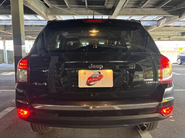 ジープ・コンパス リミテッド　４ＷＤ／１８インチアルミＡＷ／サンルーフ／レザーシート／Ｄ席パワーシート／シートヒーター／サイドカメラ／ドラレコ／クルコン／ＥＴＣ（70枚目）