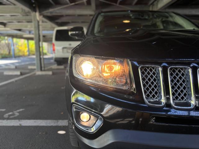 ジープ・コンパス リミテッド　４ＷＤ／１８インチアルミＡＷ／サンルーフ／レザーシート／Ｄ席パワーシート／シートヒーター／サイドカメラ／ドラレコ／クルコン／ＥＴＣ（71枚目）