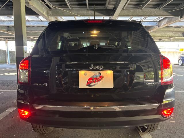 ジープ・コンパス リミテッド　４ＷＤ／１８インチアルミＡＷ／サンルーフ／レザーシート／Ｄ席パワーシート／シートヒーター／サイドカメラ／ドラレコ／クルコン／ＥＴＣ（74枚目）