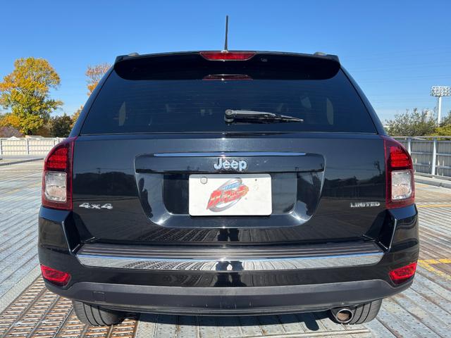 ジープ・コンパス リミテッド　４ＷＤ／１８インチアルミＡＷ／サンルーフ／レザーシート／Ｄ席パワーシート／シートヒーター／サイドカメラ／ドラレコ／クルコン／ＥＴＣ（76枚目）