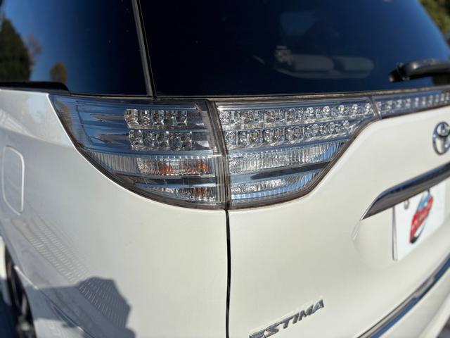 エスティマ アエラス　社外１８インチＡＷ／Ｂｌｕｅｔｏｏｔｈ／ダブルサンルーフ／両側パワスラ／Ｆバンパーモデリスタ／後席オットマン／レーダー探知機／ソナー／バックカメラ／ＥＴＣ（14枚目）