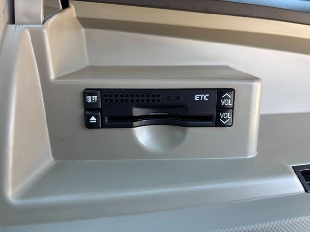 エスティマ アエラス　社外１８インチＡＷ／Ｂｌｕｅｔｏｏｔｈ／ダブルサンルーフ／両側パワスラ／Ｆバンパーモデリスタ／後席オットマン／レーダー探知機／ソナー／バックカメラ／ＥＴＣ（16枚目）