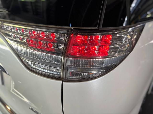 エスティマ アエラス　社外１８インチＡＷ／Ｂｌｕｅｔｏｏｔｈ／ダブルサンルーフ／両側パワスラ／Ｆバンパーモデリスタ／後席オットマン／レーダー探知機／ソナー／バックカメラ／ＥＴＣ（44枚目）