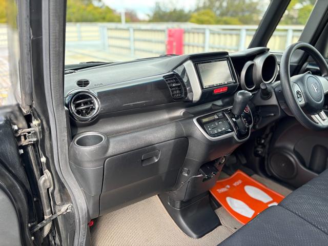 Ｎ－ＢＯＸカスタム Ｇ・Ｌパッケージ　４ＷＤ／左側パワスラ／ＴＶ／バックカメラ／スマートキー／フルフラットシート／フォグ／ドアバイザー／ＥＴＣ（68枚目）