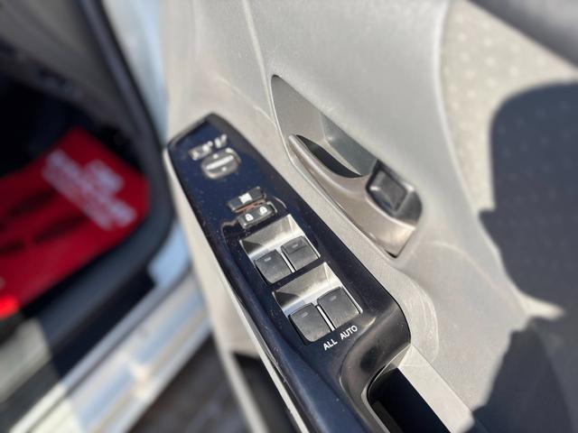 プリウスアルファ S 社外19インチAW/Bluetooth/カロッツェリアナビ/ALPINEフリップダウンモニター/社外マフラー/社外エアロ/社外スピーカー/バックカメラ/ETC(57枚目)