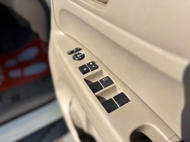 N-BOX G・Lパッケージ 社外14インチAW/カロッツェリアナビ/左側パワスラ/スマートキー/フルフラットシート/アイドリングストップ/TV(14枚目)