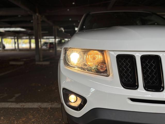 ジープ・コンパス リミテッドクローム 純正17インチAW/社外ナビ/フルフラットシート/バックカメラ/サイドカメラ/TV/ルーフレール/フォグ/記録簿/ETC(17枚目)