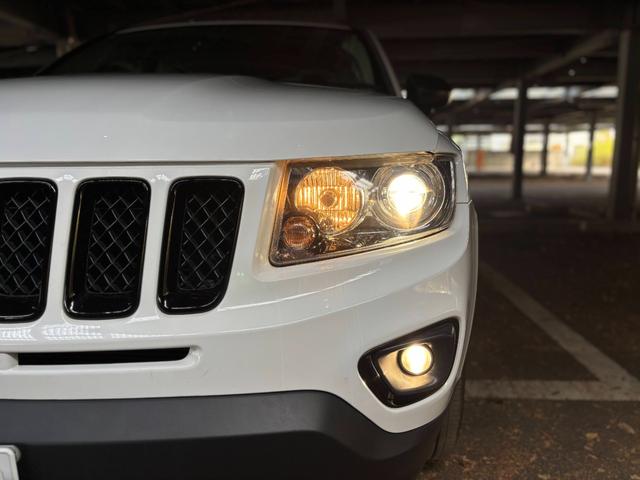 ジープ・コンパス リミテッドクローム 純正17インチAW/社外ナビ/フルフラットシート/バックカメラ/サイドカメラ/TV/ルーフレール/フォグ/記録簿/ETC(32枚目)