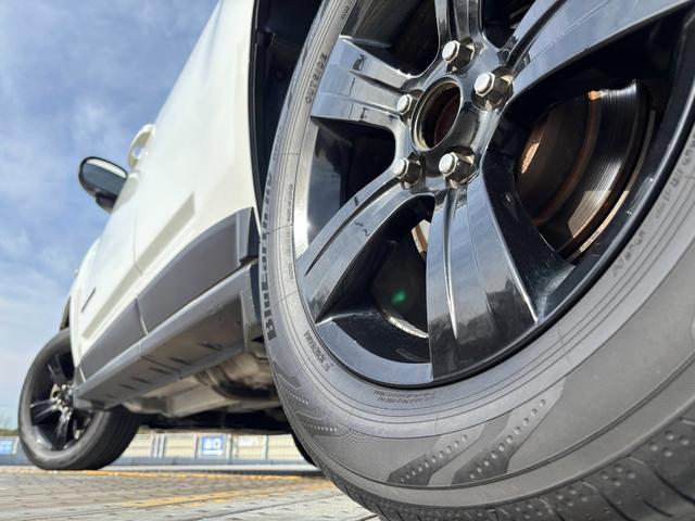 ジープ・コンパス リミテッドクローム 純正17インチAW/社外ナビ/フルフラットシート/バックカメラ/サイドカメラ/TV/ルーフレール/フォグ/記録簿/ETC(47枚目)