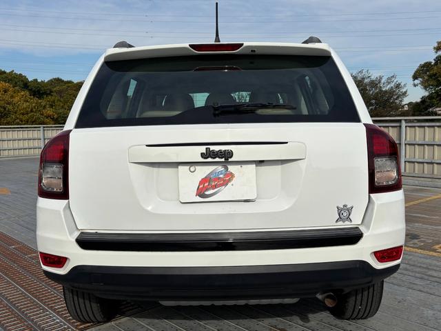 ジープ・コンパス リミテッドクローム 純正17インチAW/社外ナビ/フルフラットシート/バックカメラ/サイドカメラ/TV/ルーフレール/フォグ/記録簿/ETC(50枚目)