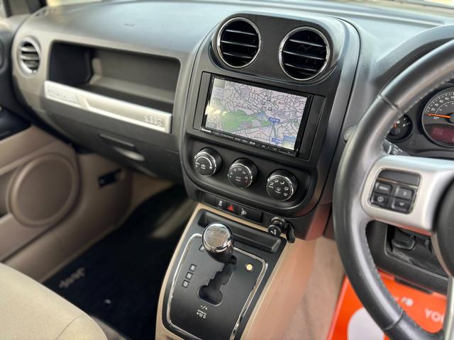 ジープ・コンパス リミテッドクローム 純正17インチAW/社外ナビ/フルフラットシート/バックカメラ/サイドカメラ/TV/ルーフレール/フォグ/記録簿/ETC(51枚目)