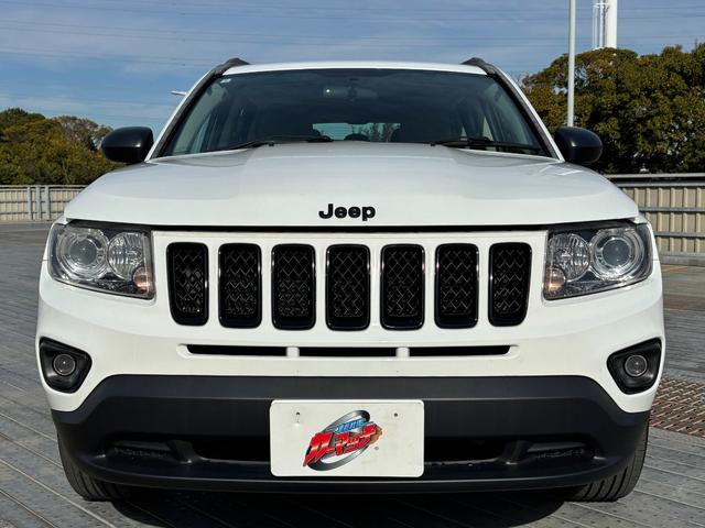 ジープ・コンパス リミテッドクローム 純正17インチAW/社外ナビ/フルフラットシート/バックカメラ/サイドカメラ/TV/ルーフレール/フォグ/記録簿/ETC(53枚目)