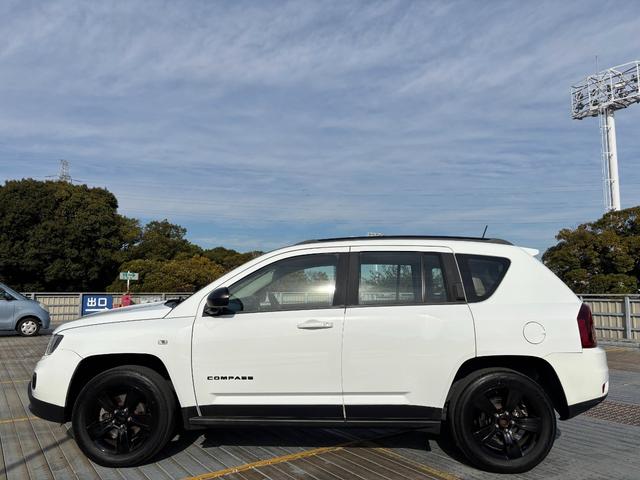 ジープ・コンパス リミテッドクローム 純正17インチAW/社外ナビ/フルフラットシート/バックカメラ/サイドカメラ/TV/ルーフレール/フォグ/記録簿/ETC(58枚目)