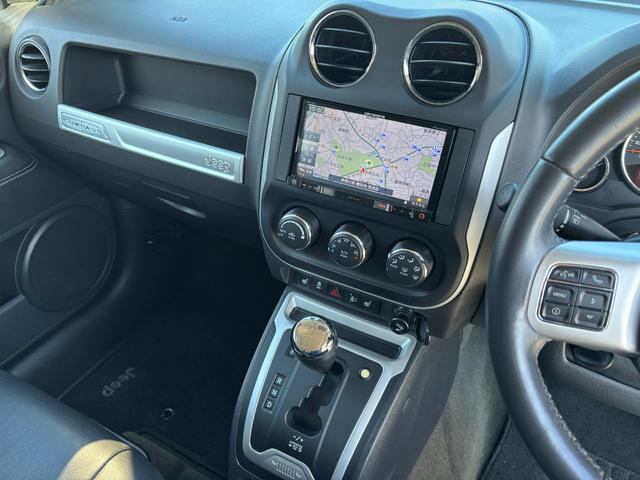 ジープ・コンパス リミテッド 社外18インチAW/Bluetooth/カロッツェリアナビ/パワーシート/レザーシート/シートヒーター/ドラレコ/サイドカメラ/バックカメラ/TV/ETC(9枚目)