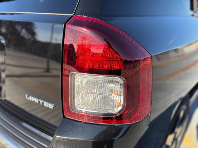 ジープ・コンパス リミテッド 社外18インチAW/Bluetooth/カロッツェリアナビ/パワーシート/レザーシート/シートヒーター/ドラレコ/サイドカメラ/バックカメラ/TV/ETC(43枚目)