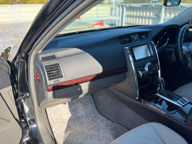 マークX 250G リラックスセレクション 社外19アルミAW/Bluetooth/パワーシート/バックカメラ/TV/フォグ/スマートキー/ETC(7枚目)