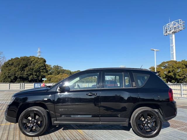 ジープ・コンパス アルティテュード　スポーツ　純正１７インチＡＷ／サイドカメラ／ドラレコ／フルフラットシート／ルーフレール／フォグ／ＥＴＣ（22枚目）