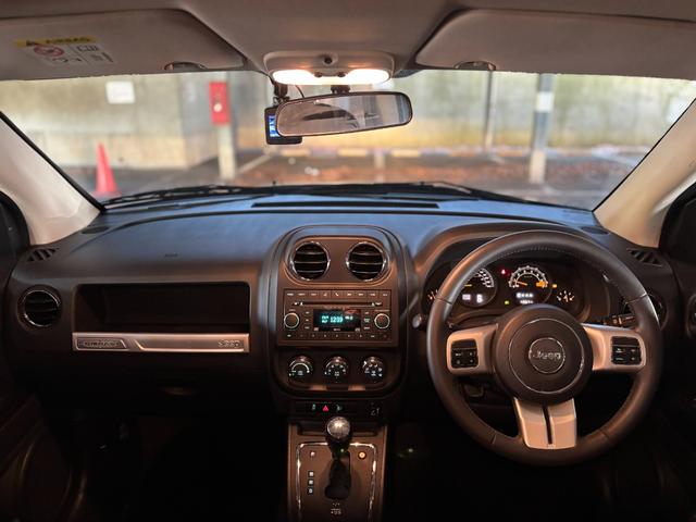 ジープ・コンパス アルティテュード　スポーツ　純正１７インチＡＷ／サイドカメラ／ドラレコ／フルフラットシート／ルーフレール／フォグ／ＥＴＣ（50枚目）