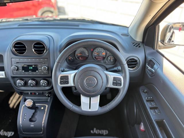 ジープ・コンパス アルティテュード　スポーツ　純正１７インチＡＷ／サイドカメラ／ドラレコ／フルフラットシート／ルーフレール／フォグ／ＥＴＣ（77枚目）