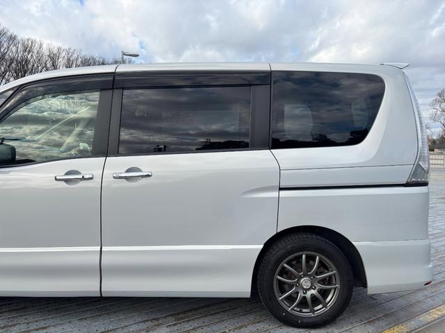 セレナ ハイウェイスター　Ｓ－ハイブリッド　社外１６インチＡＷ／Ｂｌｕｅｔｏｏｔｈ／両側パワスラ／ＴＶ／ウォークスルー／バックカメラ／フォグ／ＥＴＣ（18枚目）