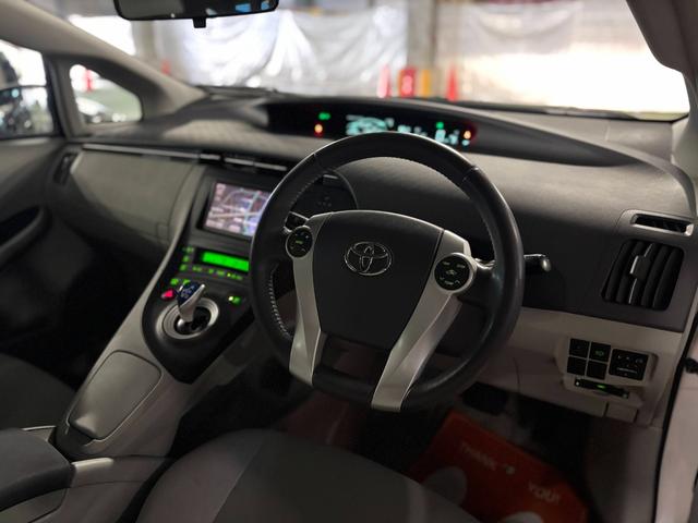 プリウス Ｓツーリングセレクション　社外１７インチＡＷ／Ｂｌｕｅｔｏｏｔｈ／ＴＶ／バックカメラ／フルフラットシート／フォグ／ＥＴＣ（40枚目）