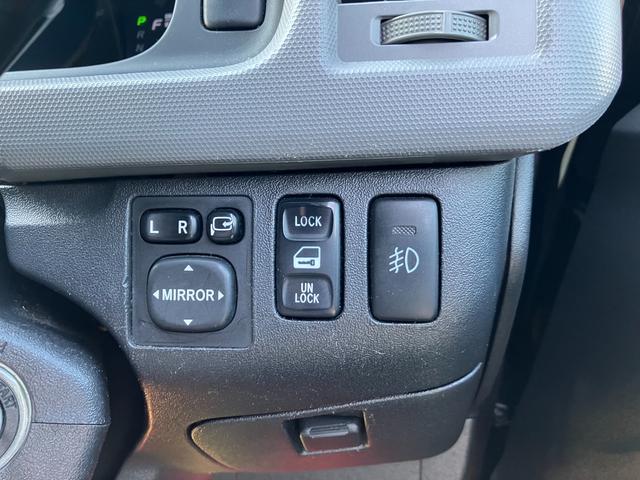 ハイエースバン DX 委託販売 キャンピング AC100V電源 組み立てベッド 令和5年14万キロ時タイミングベルト交換済み ナビ ETC ドライブレコーダー エアバック ABS パワーステアリング(38枚目)