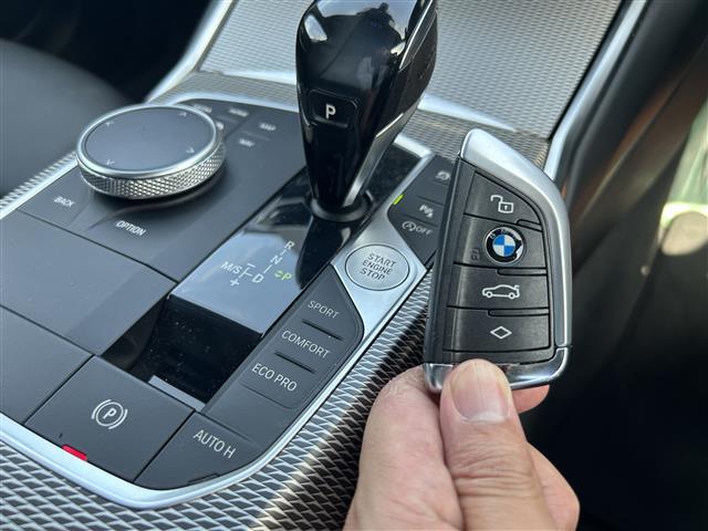 ３シリーズ ３２０ｄ　ｘＤｒｉｖｅツーリング　Ｍスポーツ　ハーフレザーシート・メモリ付きパワーシート☆パーキングアシストプラス☆コンフォートＰＫＧ・シートヒーター・オートマチックトランク☆アドバンスドアクティブセーフティＰＫＧ・（20枚目）