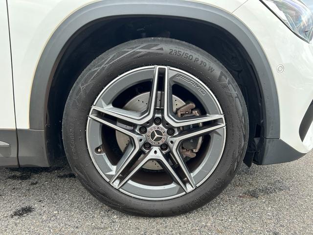 ＧＬＡクラス ＧＬＡ２００ｄ　４マチック　ＡＭＧライン　ワンオーナー／レーダーセーフティパッケージ／純正ナビ／地デジ　Ｂｌｕｅｔｏｏｔｈ／全方位カメラ／黒半革／パワーシート／シートヒーター純正１９インチＡＷ／ドライブレコーダー（64枚目）