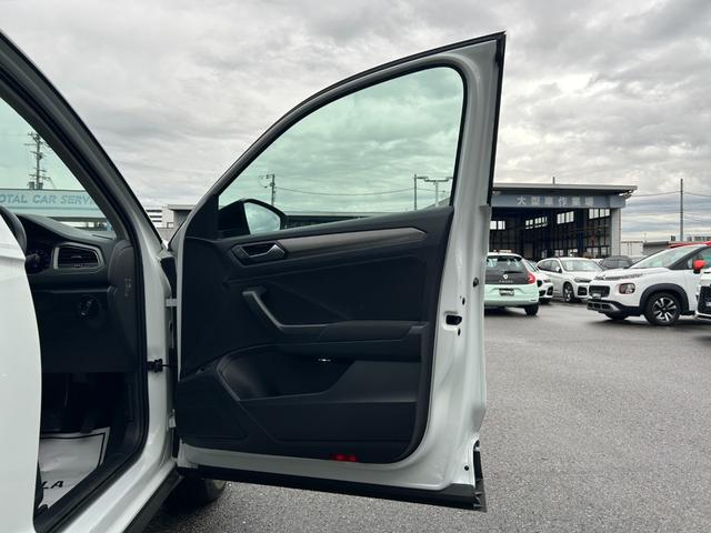 Ｔ－ロック ＴＤＩ　スタイルデザインパッケージ　純正ナビ／フルセグＴＶ／バックモニター／ＡｐｐｌｅＣａｒｐｌａｙ／ａｎｄｒｏｉｄ　ａｕｔｏ／アダプティブクルーズコントロール／デジタルメーター／スマートキー／プッシュスタート／ＬＥＤ（49枚目）
