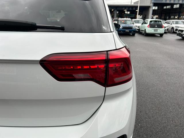 Ｔ－ロック ＴＤＩ　スタイルデザインパッケージ　純正ナビ／フルセグＴＶ／バックモニター／ＡｐｐｌｅＣａｒｐｌａｙ／ａｎｄｒｏｉｄ　ａｕｔｏ／アダプティブクルーズコントロール／デジタルメーター／スマートキー／プッシュスタート／ＬＥＤ（53枚目）