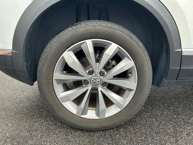 Ｔ－ロック ＴＤＩ　スタイルデザインパッケージ　純正ナビ／フルセグＴＶ／バックモニター／ＡｐｐｌｅＣａｒｐｌａｙ／ａｎｄｒｏｉｄ　ａｕｔｏ／アダプティブクルーズコントロール／デジタルメーター／スマートキー／プッシュスタート／ＬＥＤ（62枚目）