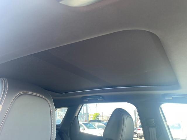 3008 GT ブルーHDi ブラックパック サンルーフ ファーストクラスPKG ハーフレザー パワーシート シートヒーター 純正ディスプレイオーディオ 360°カメラACC BSM LKA ワイヤレスチャージ アンビエントライト ETC(6枚目)