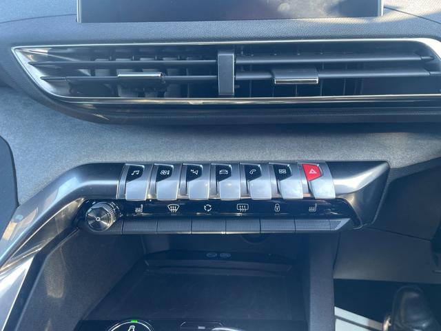 3008 GT ブルーHDi ブラックパック サンルーフ ファーストクラスPKG ハーフレザー パワーシート シートヒーター 純正ディスプレイオーディオ 360°カメラACC BSM LKA ワイヤレスチャージ アンビエントライト ETC(25枚目)