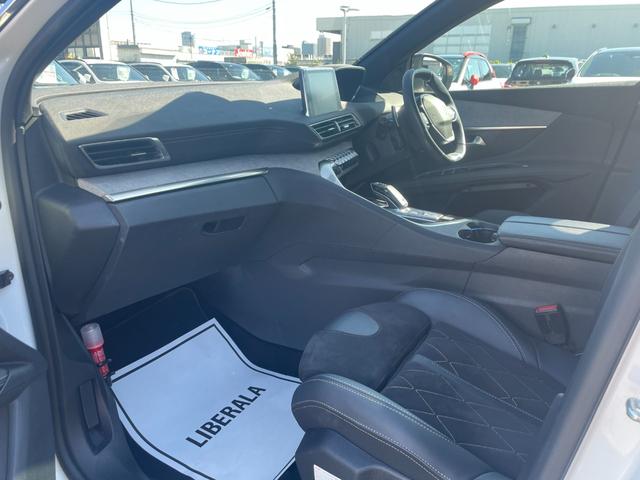 3008 GT ブルーHDi ブラックパック サンルーフ ファーストクラスPKG ハーフレザー パワーシート シートヒーター 純正ディスプレイオーディオ 360°カメラACC BSM LKA ワイヤレスチャージ アンビエントライト ETC(42枚目)