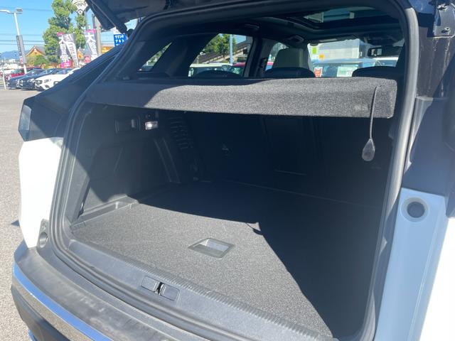 3008 GT ブルーHDi ブラックパック サンルーフ ファーストクラスPKG ハーフレザー パワーシート シートヒーター 純正ディスプレイオーディオ 360°カメラACC BSM LKA ワイヤレスチャージ アンビエントライト ETC(48枚目)