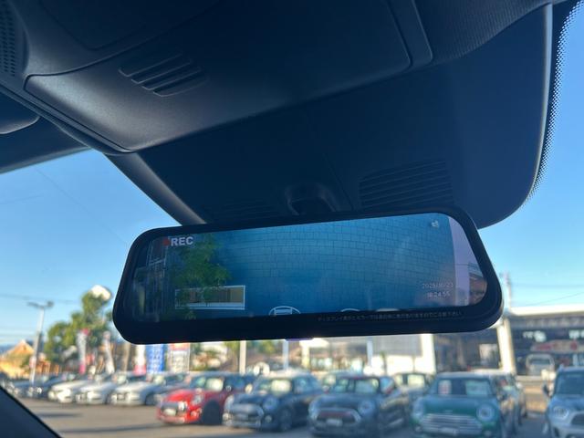 Ｖクラス Ｖ２２０ｄ　アバンギャルド　ロング　ＡＭＧライン　パノラマスライディングルーフ／純正メモリナビ／【フルセグＴＶ／ＢＴ】／リアエンターテイメントシステム／３６０°カメラ／ＥＴＣ２．０／前後ドライブレコーダー／Ｂｕｒｍｅｓｔｅｒサウンドシステム（7枚目）