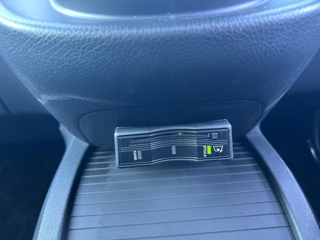 Ｖクラス Ｖ２２０ｄ　アバンギャルド　ロング　ＡＭＧライン　パノラマスライディングルーフ／純正メモリナビ／【フルセグＴＶ／ＢＴ】／リアエンターテイメントシステム／３６０°カメラ／ＥＴＣ２．０／前後ドライブレコーダー／Ｂｕｒｍｅｓｔｅｒサウンドシステム（30枚目）