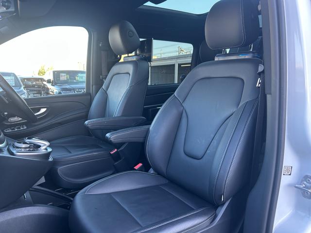 Ｖクラス Ｖ２２０ｄ　アバンギャルド　ロング　ＡＭＧライン　パノラマスライディングルーフ／純正メモリナビ／【フルセグＴＶ／ＢＴ】／リアエンターテイメントシステム／３６０°カメラ／ＥＴＣ２．０／前後ドライブレコーダー／Ｂｕｒｍｅｓｔｅｒサウンドシステム（41枚目）