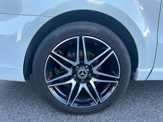 Ｖクラス Ｖ２２０ｄ　アバンギャルド　ロング　ＡＭＧライン　パノラマスライディングルーフ／純正メモリナビ／【フルセグＴＶ／ＢＴ】／リアエンターテイメントシステム／３６０°カメラ／ＥＴＣ２．０／前後ドライブレコーダー／Ｂｕｒｍｅｓｔｅｒサウンドシステム（62枚目）