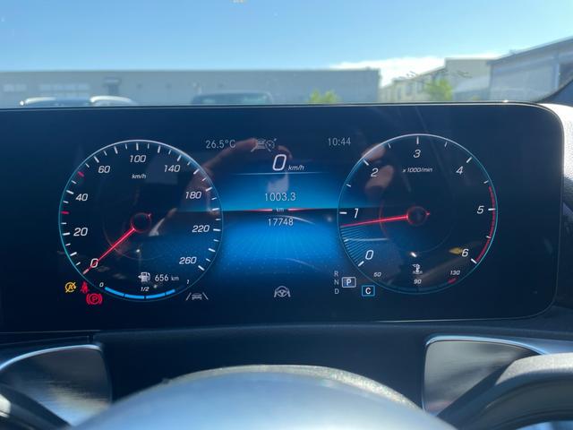 GLB GLB200d 4マチック AMGライン サンルーフ AMGライン ハーフレザー メモリ付きパワーシート レーダーセーフティPKG ACC BSM 360°カメラ アンビエントライト 純正ナビ BT/DTV/CarPlay ワイヤレスチャージ(13枚目)