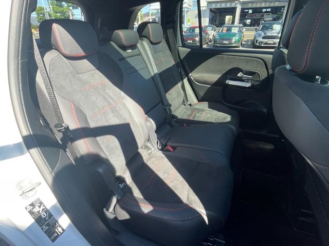 GLB GLB200d 4マチック AMGライン サンルーフ AMGライン ハーフレザー メモリ付きパワーシート レーダーセーフティPKG ACC BSM 360°カメラ アンビエントライト 純正ナビ BT/DTV/CarPlay ワイヤレスチャージ(44枚目)
