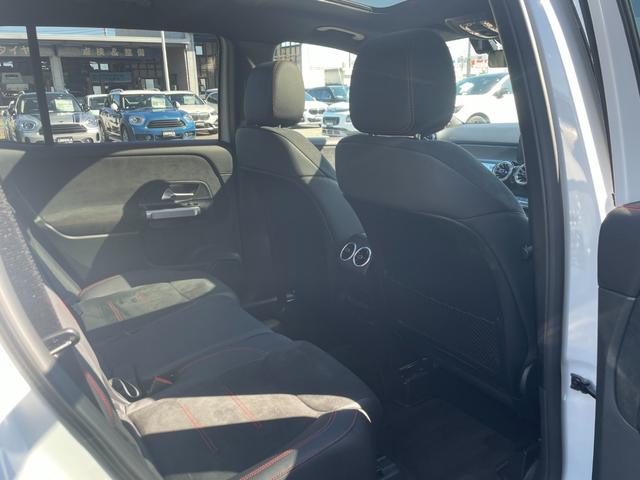 GLB GLB200d 4マチック AMGライン サンルーフ AMGライン ハーフレザー メモリ付きパワーシート レーダーセーフティPKG ACC BSM 360°カメラ アンビエントライト 純正ナビ BT/DTV/CarPlay ワイヤレスチャージ(45枚目)
