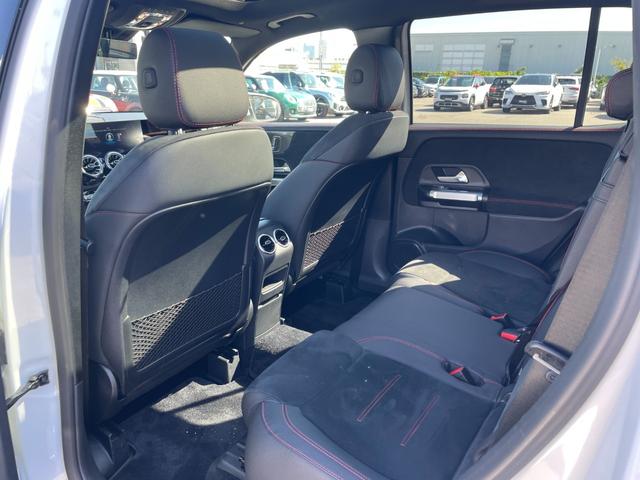 GLB GLB200d 4マチック AMGライン サンルーフ AMGライン ハーフレザー メモリ付きパワーシート レーダーセーフティPKG ACC BSM 360°カメラ アンビエントライト 純正ナビ BT/DTV/CarPlay ワイヤレスチャージ(46枚目)
