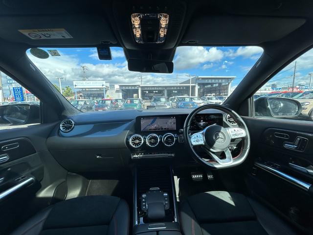 ＧＬＡクラス ＧＬＡ２００ｄ　４マチック　ＡＭＧライン　ワンオーナー／パノラマスライディングルーフ／ナビゲーションパッケージ／レーダーセーフティパッケージ／純正ナビ／地デジ／Ｂｌｕｅｔｏｏｔｈ／ワイヤレス充電／全方位カメラ／黒半革／パワーシート（7枚目）